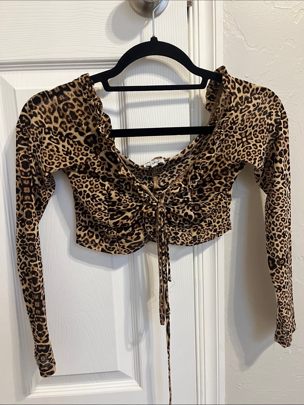 Leopard Print Ruched Front Long Sleeve Crop Top - Brown/Black